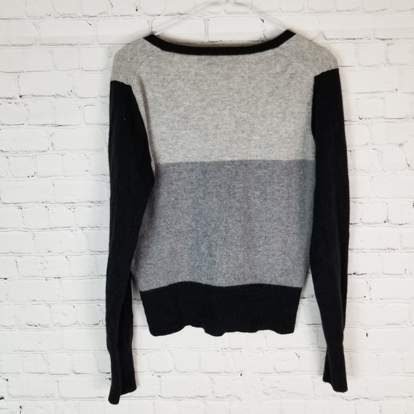Apt. 9 cashmere sweater black and gray - Picture 6 of 6